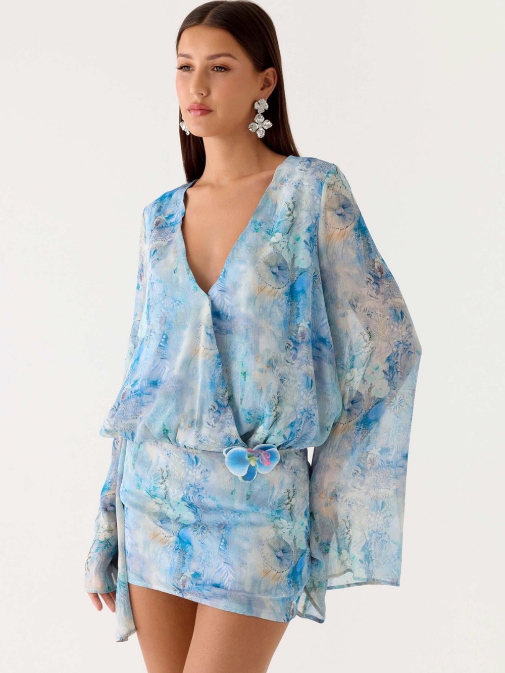 NWT Peppermayo Blue & White Floral Mini Dress Long Sleeve Draped Bell Sleeve 6
